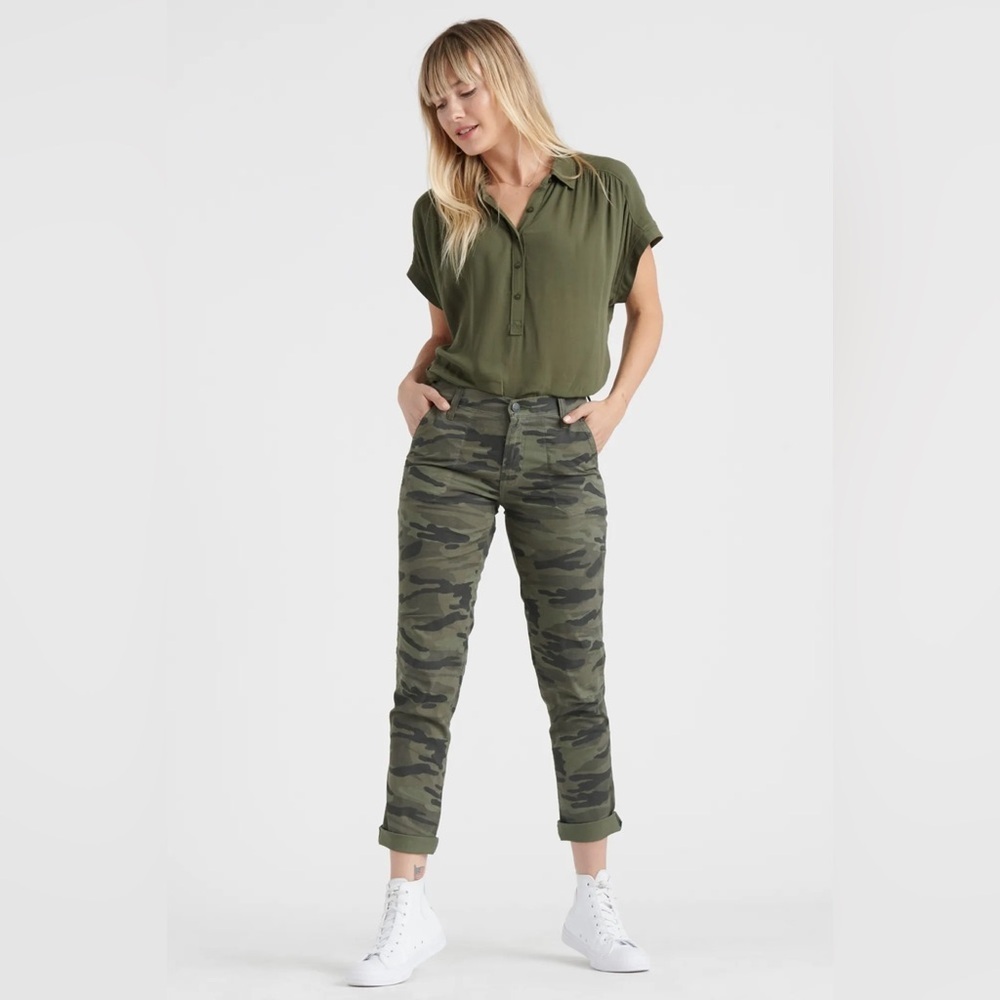Lucky Brand Los Angeles The Cargo Camo Pants Cotton Size 8